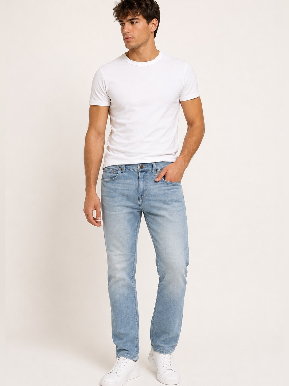 True Religion Geno Men’s Jeans Size 32 Light Wash Slim Straight Leg Denim
